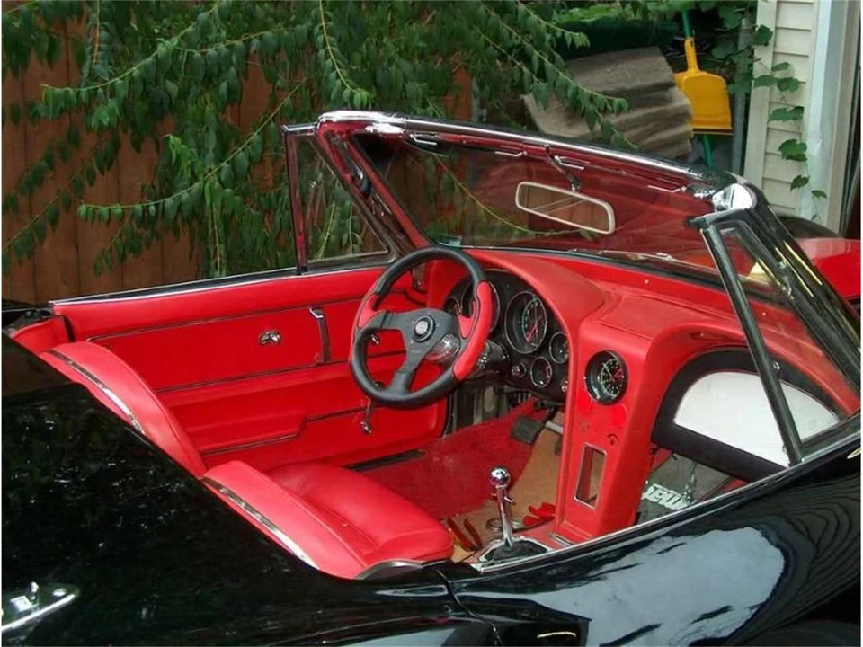 1965 Chevrolet Corvette C2 - Image 11 of 17
