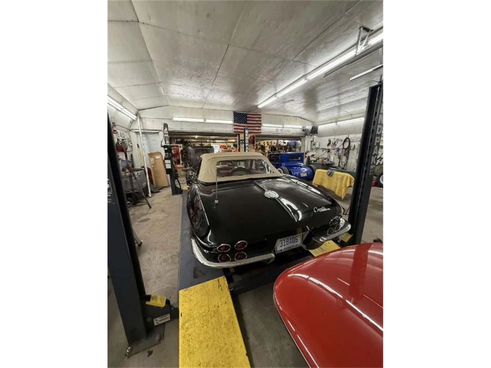 1965 Chevrolet Corvette C2 - Image 17 of 17