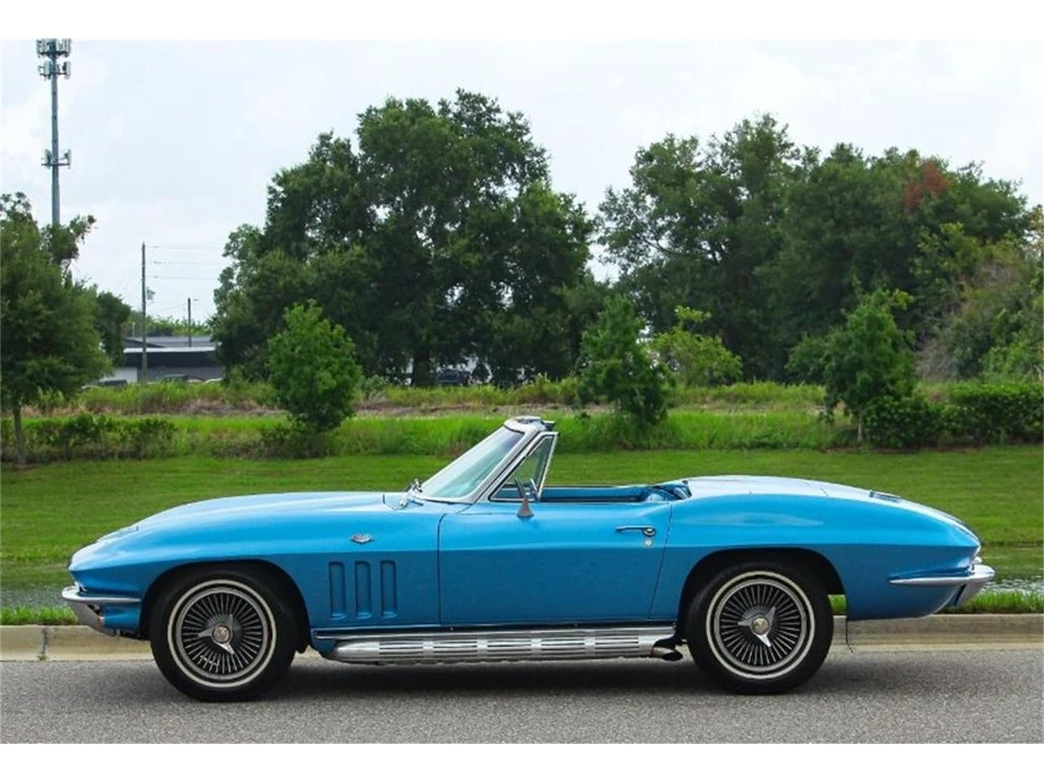 1965 Chevrolet Corvette C2 - Image 2 of 10