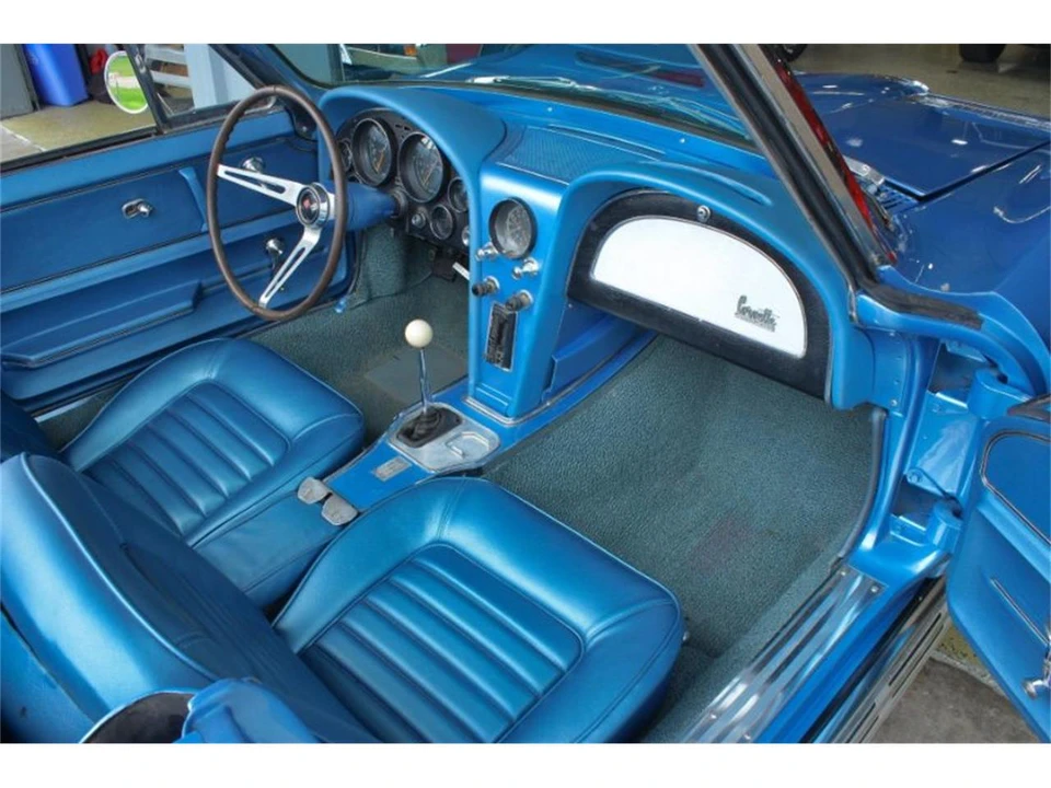 1965 Chevrolet Corvette C2 - Image 8 of 10