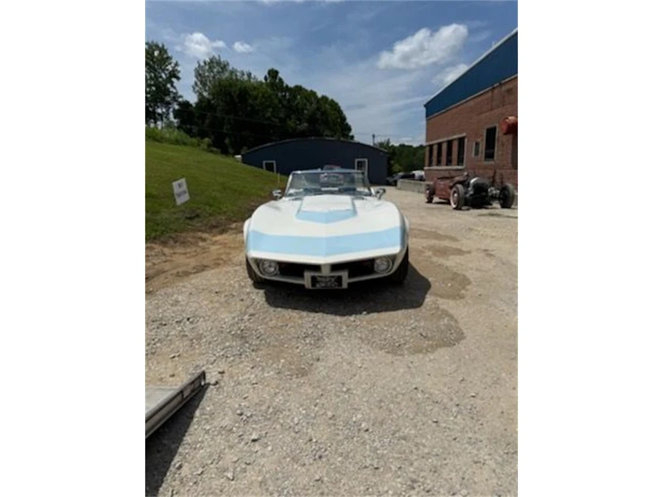 1965 Chevrolet Corvette C2 - Image 19 of 19