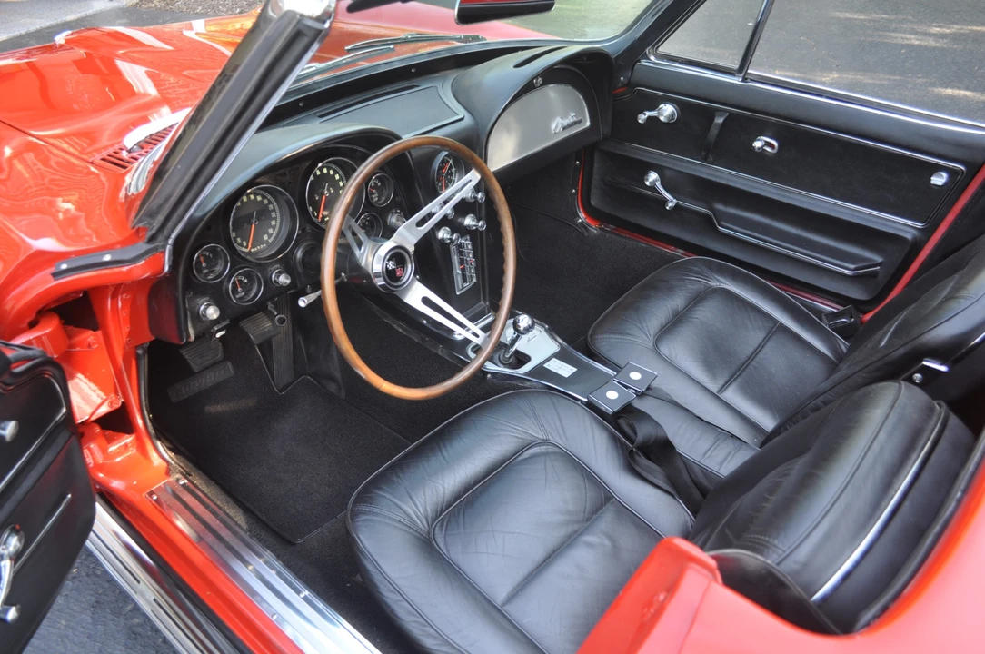 1965 Chevrolet Corvette C2 - Image 15 of 31