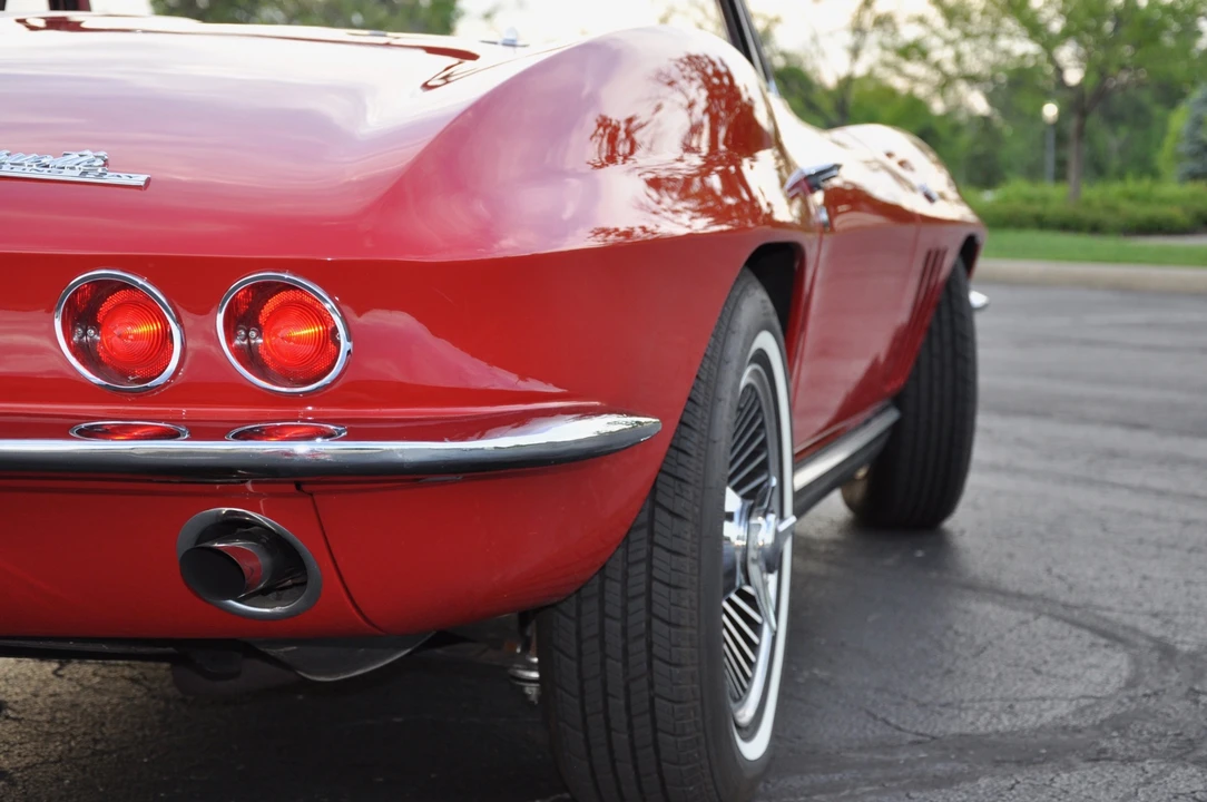 1965 Chevrolet Corvette C2 - Image 6 of 31