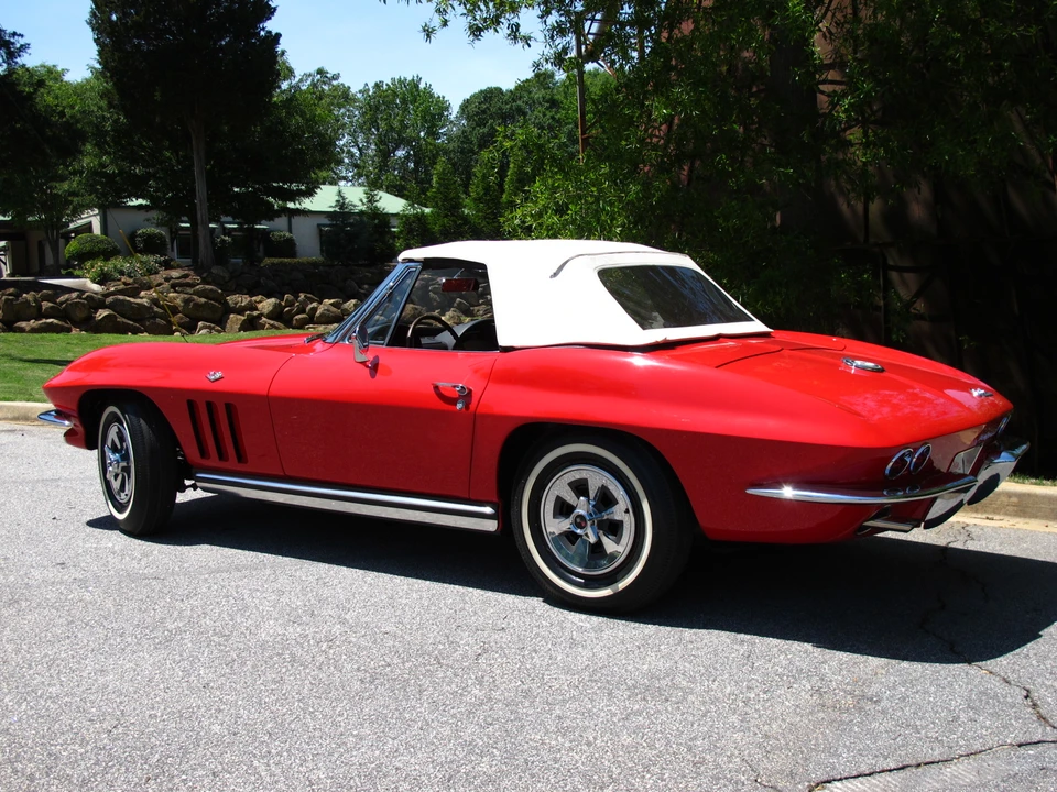 1965 Chevrolet Corvette C2 - Image 13 of 31