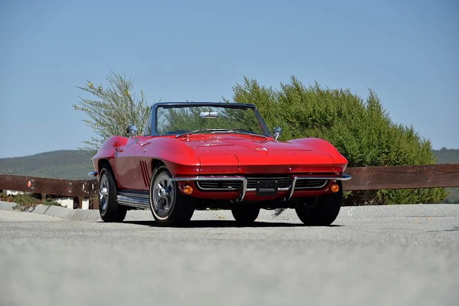 1965 Chevrolet Corvette C2 - Image 23 of 31