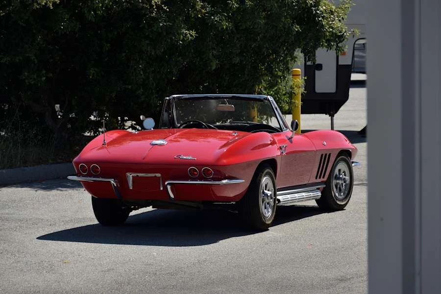 1965 Chevrolet Corvette C2 - Image 14 of 31