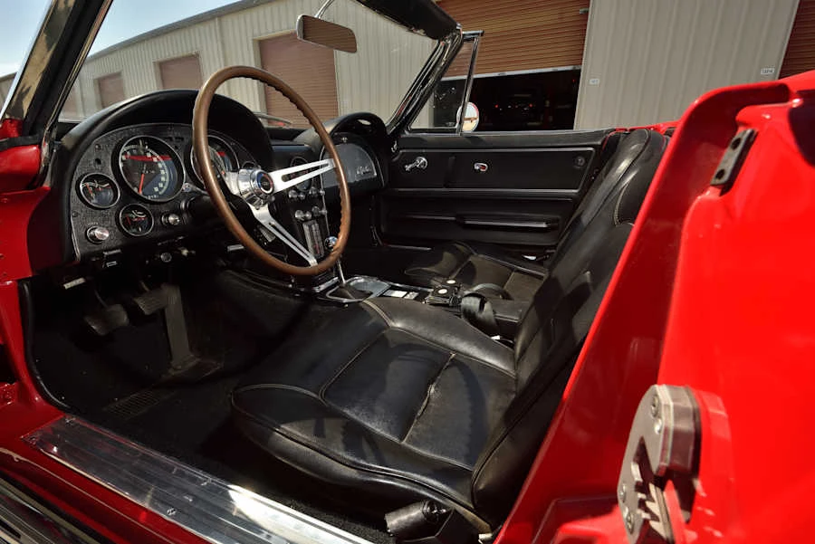 1965 Chevrolet Corvette C2 - Image 30 of 31
