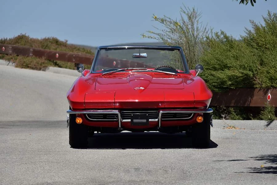 1965 Chevrolet Corvette C2 - Image 4 of 31