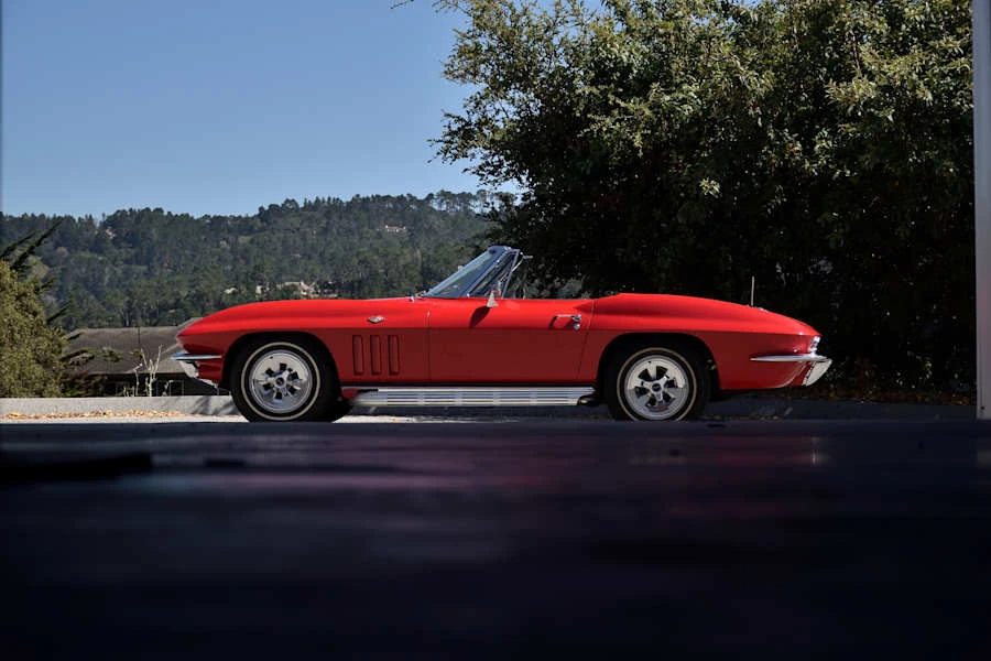 1965 Chevrolet Corvette C2 - Image 2 of 31