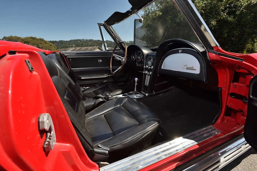 1965 Chevrolet Corvette C2 - Image 27 of 31