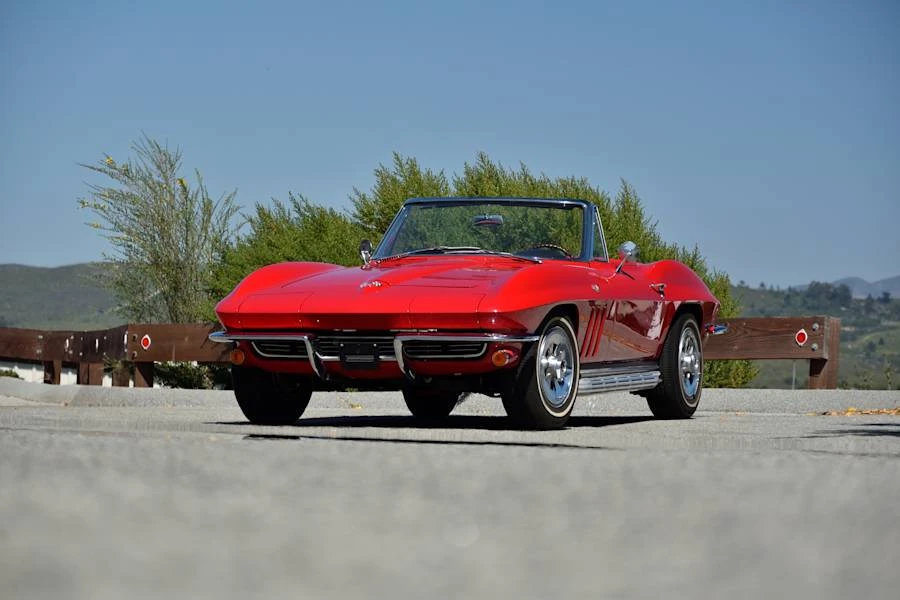 1965 Chevrolet Corvette C2 - Image 13 of 31
