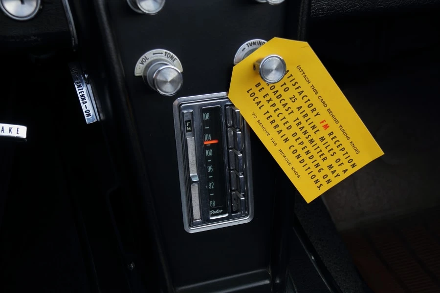 1965 Chevrolet Corvette C2 - Image 23 of 31