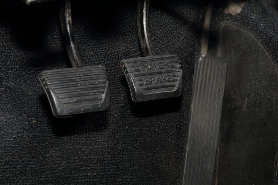 1965 Chevrolet Corvette C2 - Image 30 of 31