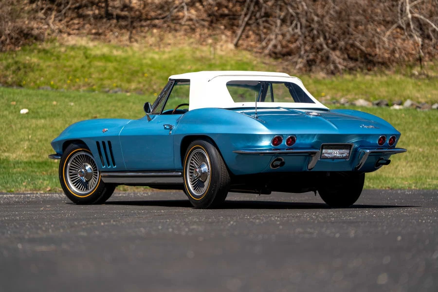 1965 Chevrolet Corvette C2 - Image 18 of 31