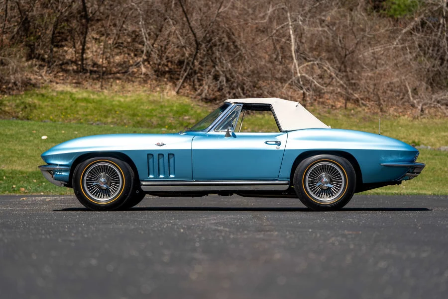 1965 Chevrolet Corvette C2 - Image 2 of 31
