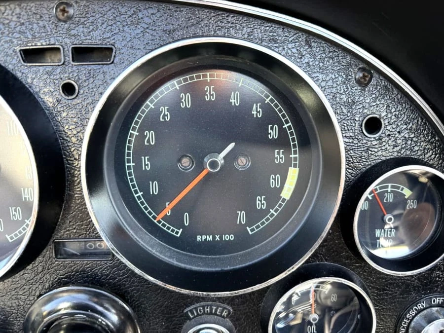 1965 Chevrolet Corvette C2 - Image 21 of 26