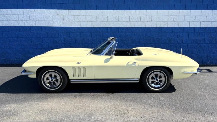 1965 Chevrolet Corvette C2 - Image 9 of 26