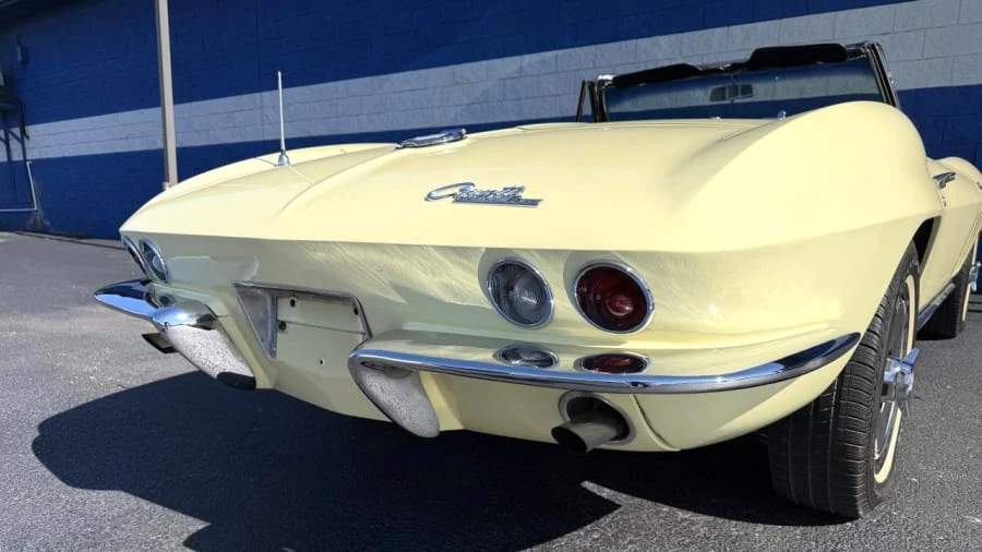 1965 Chevrolet Corvette C2 - Image 4 of 26