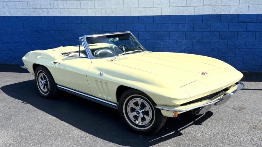 1965 Chevrolet Corvette C2 - Image 11 of 26