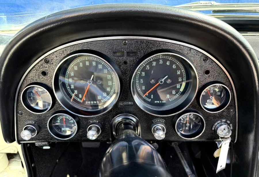 1965 Chevrolet Corvette C2 - Image 19 of 26