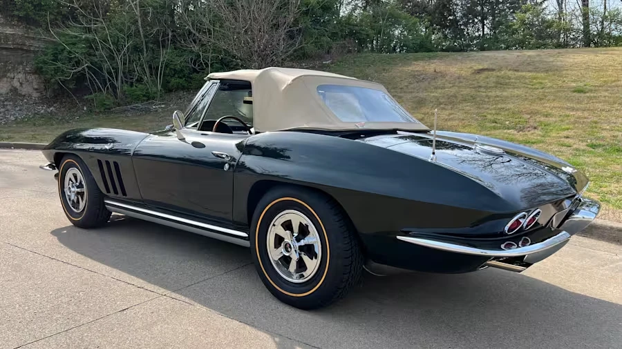 1965 Chevrolet Corvette C2 - Image 8 of 31