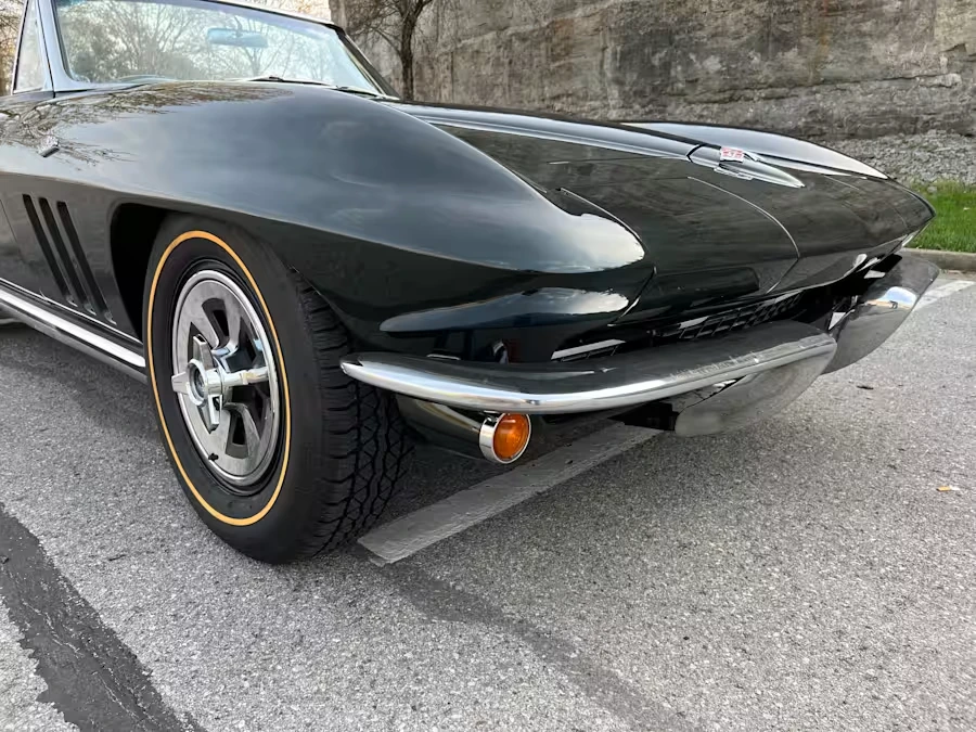 1965 Chevrolet Corvette C2 - Image 23 of 31