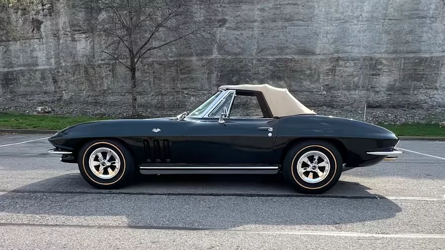 1965 Chevrolet Corvette C2 - Image 7 of 31