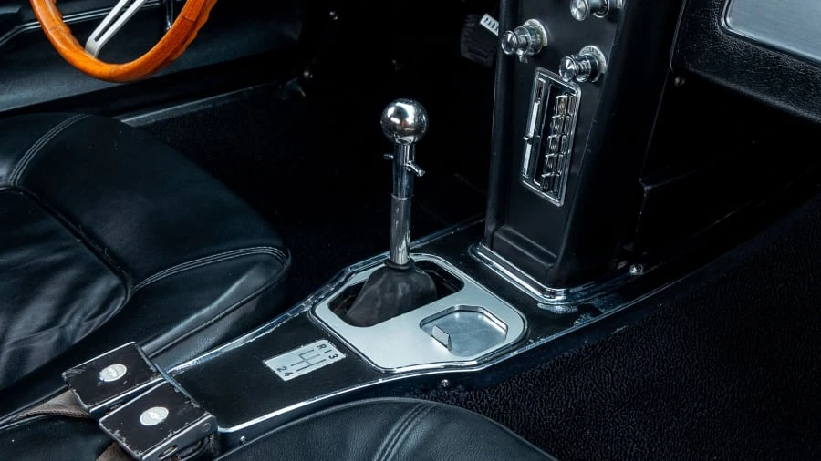 1965 Chevrolet Corvette C2 - Image 28 of 31