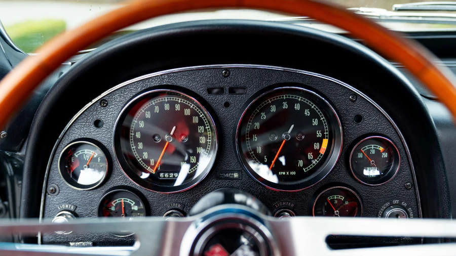 1965 Chevrolet Corvette C2 - Image 25 of 31