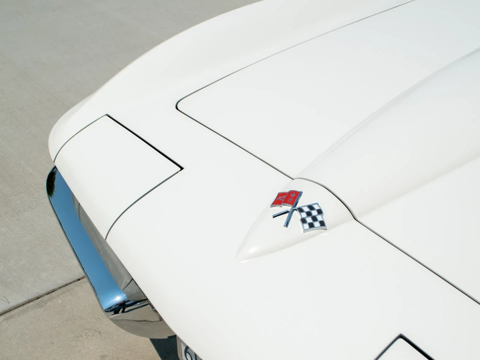 1965 Chevrolet Corvette C2 - Image 16 of 31