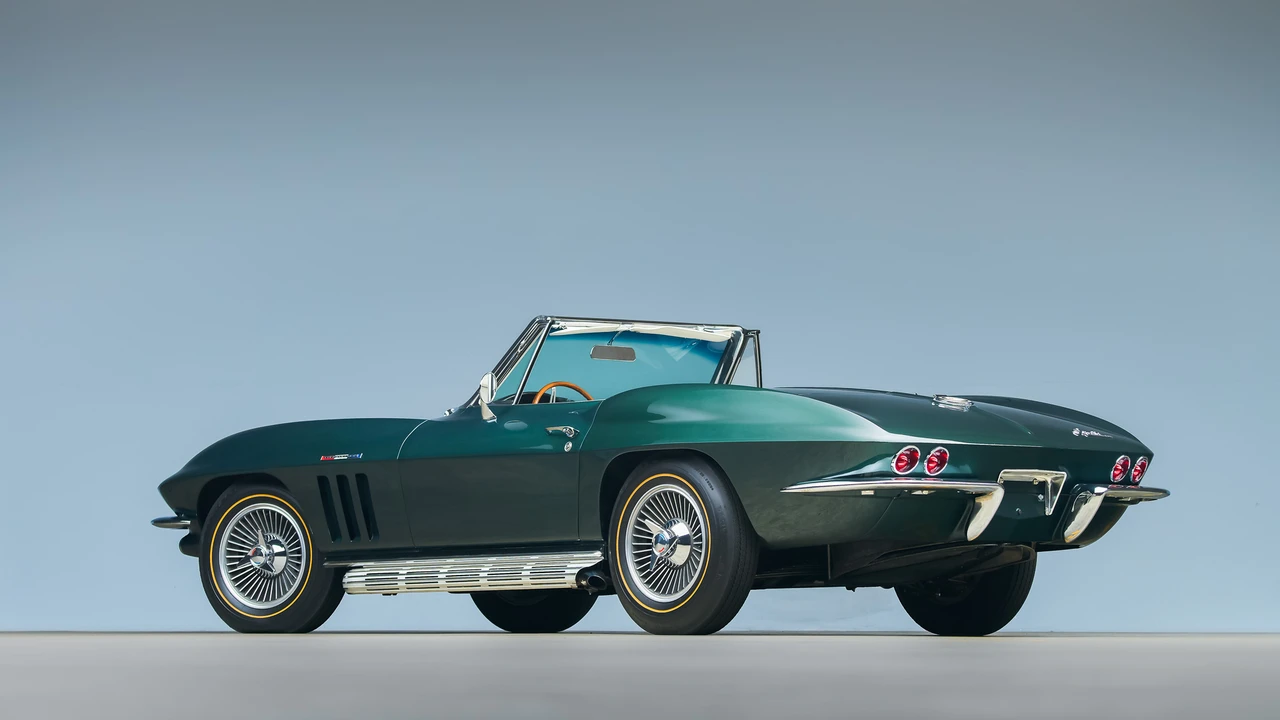 1965 Chevrolet Corvette C2 - Image 16 of 31