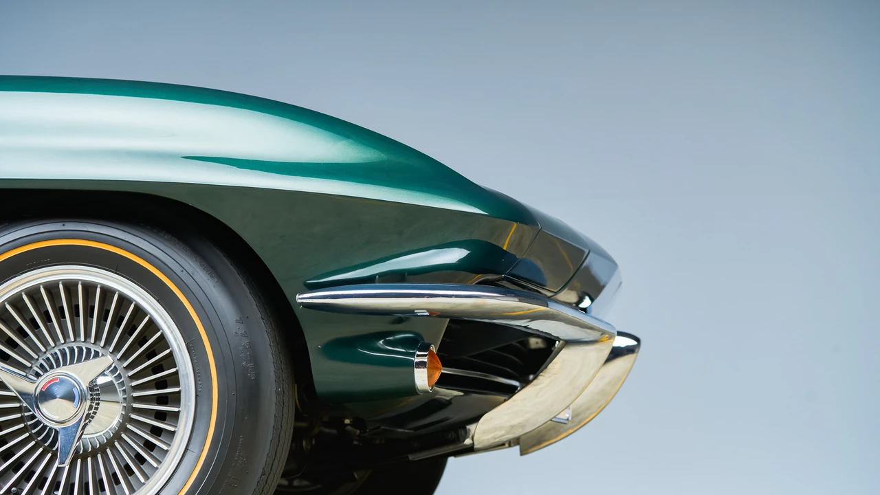 1965 Chevrolet Corvette C2 - Image 18 of 31