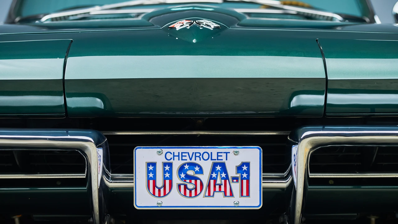 1965 Chevrolet Corvette C2 - Image 22 of 31
