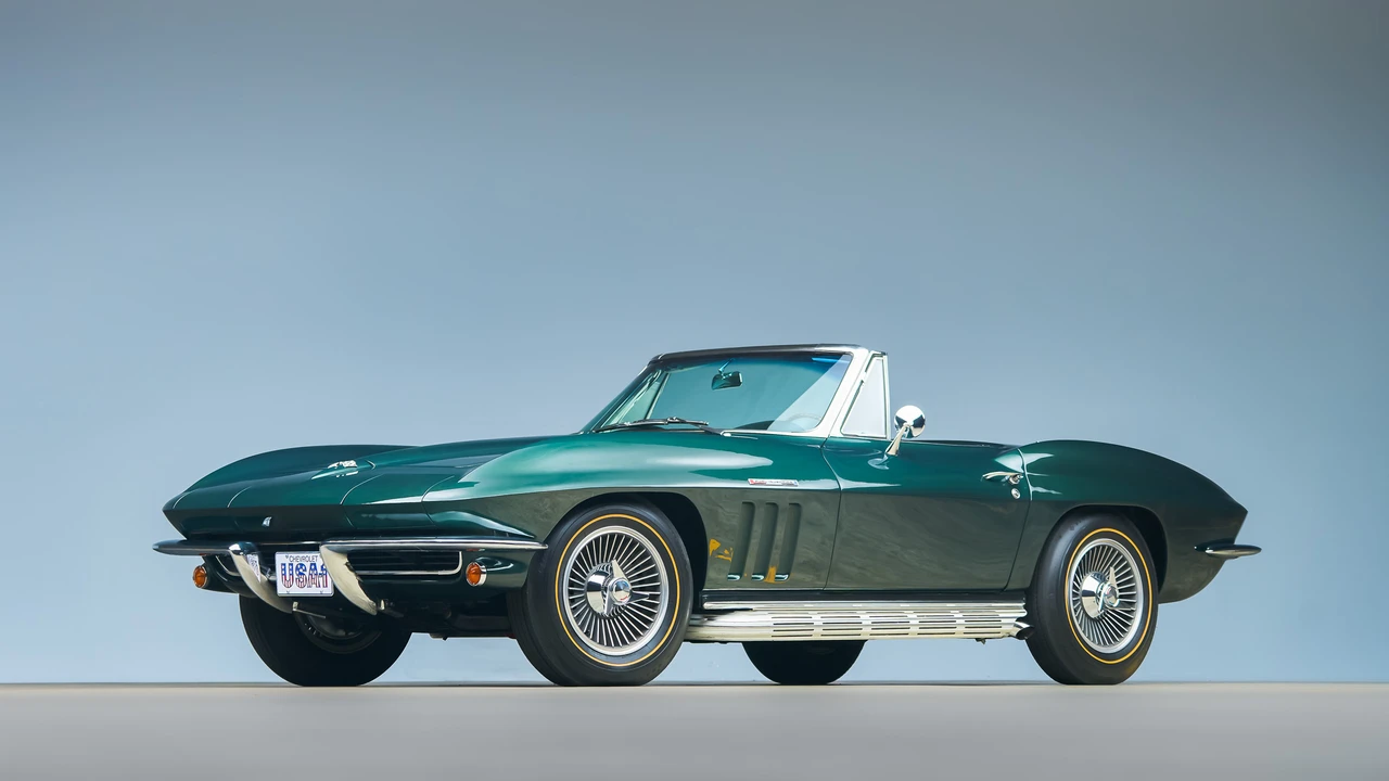 1965 Chevrolet Corvette C2 - Image 5 of 31