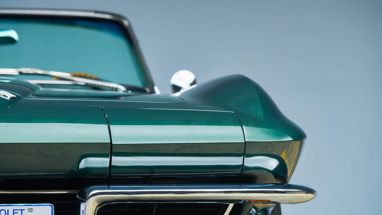 1965 Chevrolet Corvette C2 - Image 24 of 31