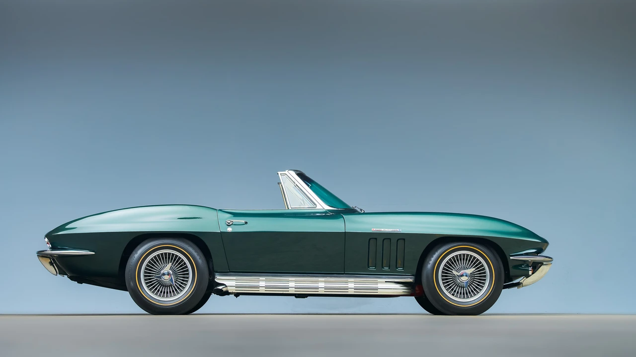 1965 Chevrolet Corvette C2 - Image 10 of 31