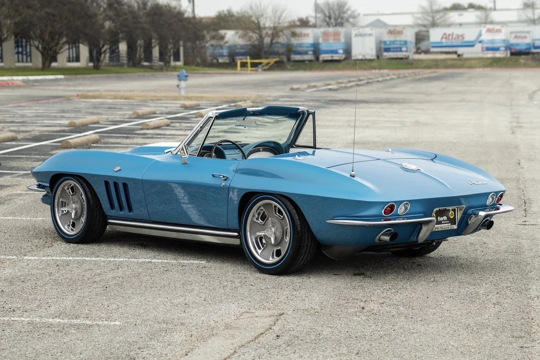 1965 Chevrolet Corvette C2 - Image 10 of 12