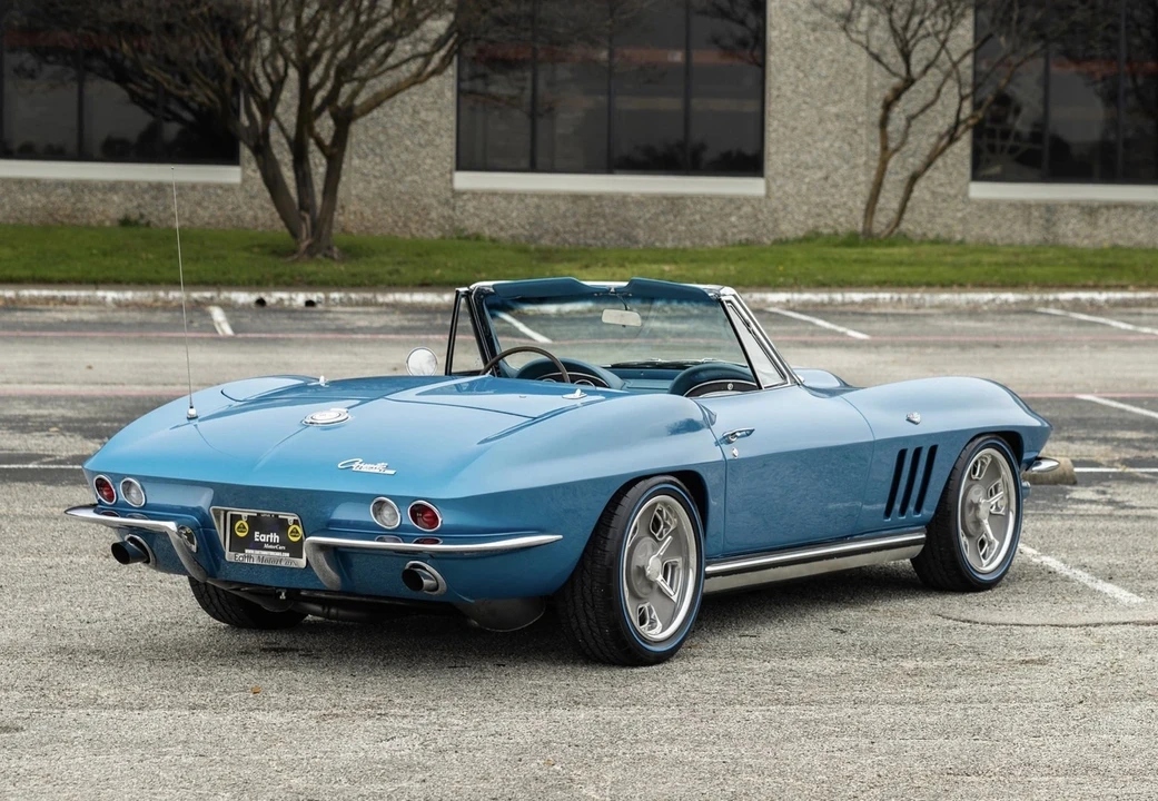 1965 Chevrolet Corvette C2 - Image 11 of 12
