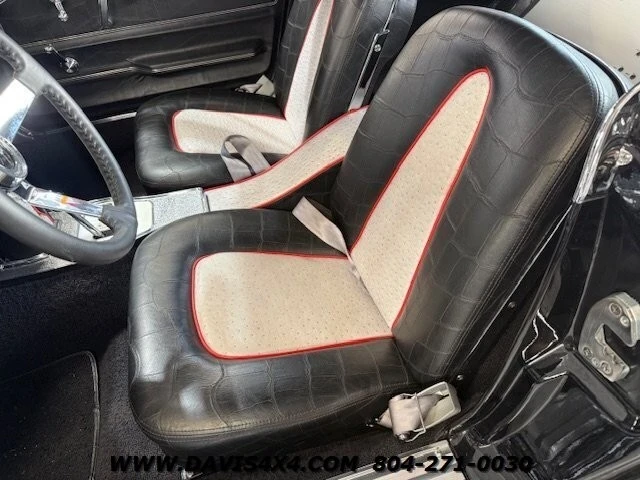 1965 Chevrolet Corvette C2 - Image 9 of 12