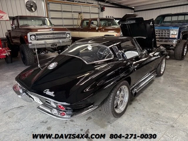 1965 Chevrolet Corvette C2 - Image 2 of 12