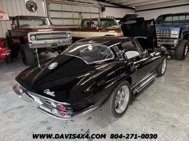 1965 Chevrolet Corvette C2 - Image 2 of 12