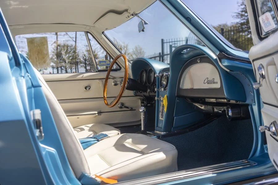 1965 Chevrolet Corvette C2 - Image 29 of 31