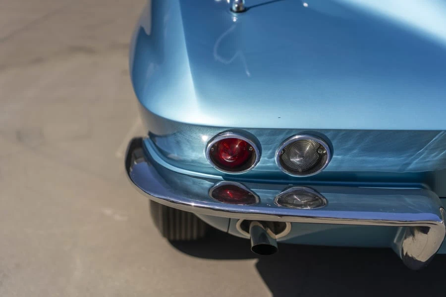 1965 Chevrolet Corvette C2 - Image 11 of 31