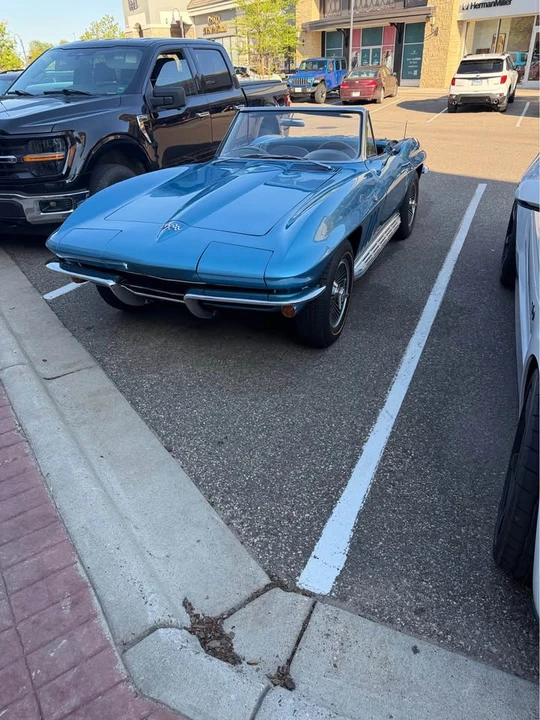 1965 Chevrolet Corvette C2 - Image 10 of 10
