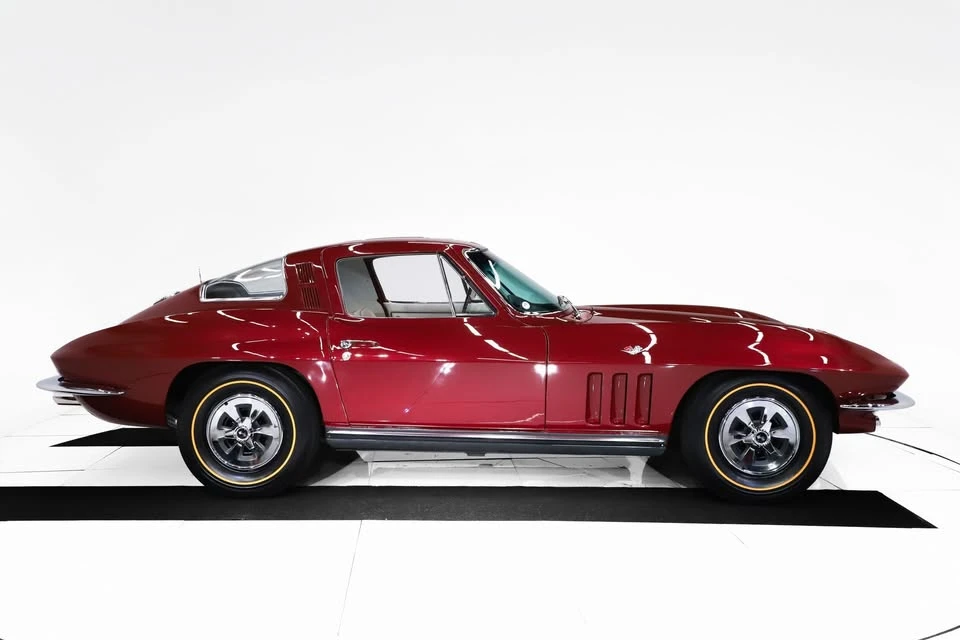 1965 Chevrolet Corvette C2 - Image 15 of 20