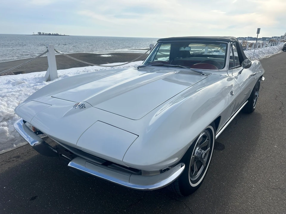 1965 Chevrolet Corvette C2 - Image 4 of 31