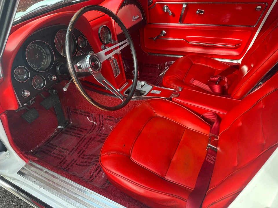 1965 Chevrolet Corvette C2 - Image 30 of 31