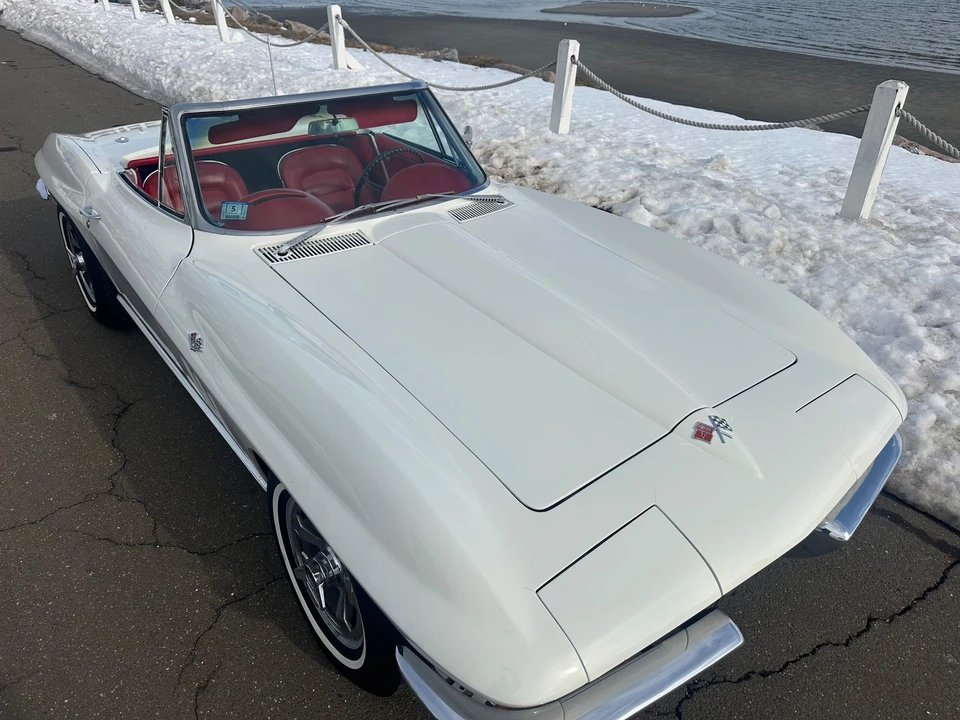 1965 Chevrolet Corvette C2 - Image 3 of 31