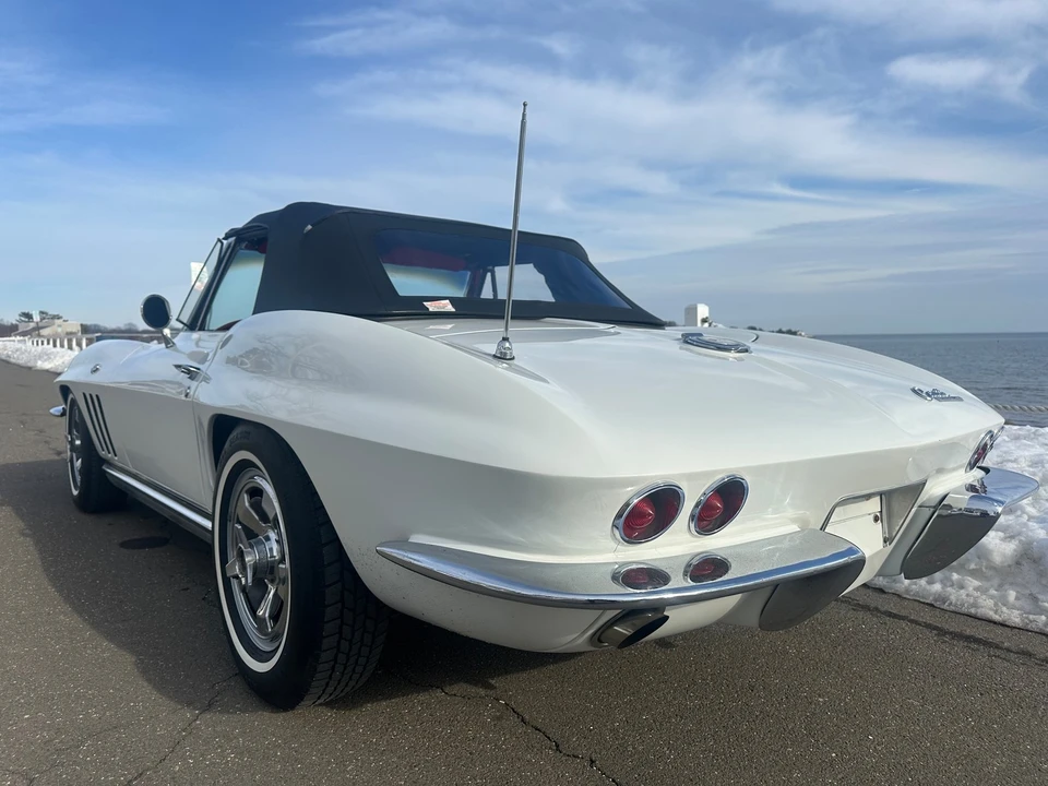 1965 Chevrolet Corvette C2 - Image 14 of 31