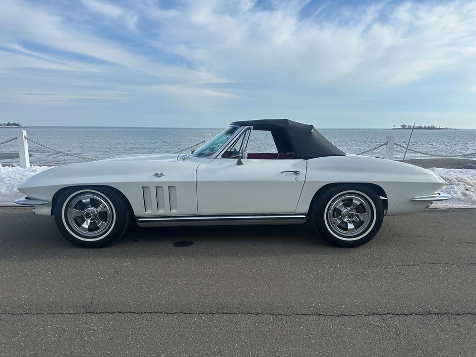 1965 Chevrolet Corvette C2 - Image 7 of 31